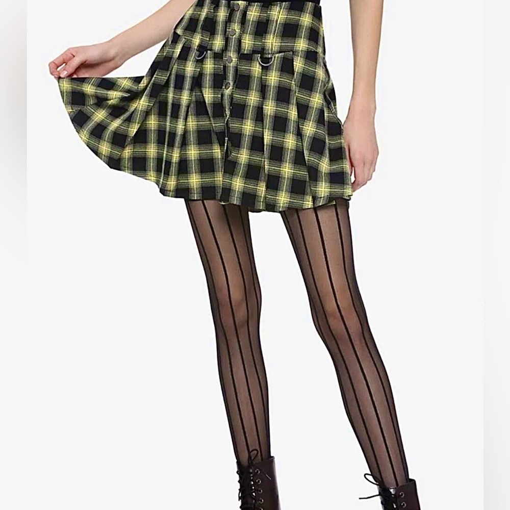 Hot Topic Black and Yellow Plaid Skater Skirt Size M
